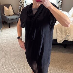 Women’s Black Mesh Short Sleeve  Tunic/swim coverup-like new size large